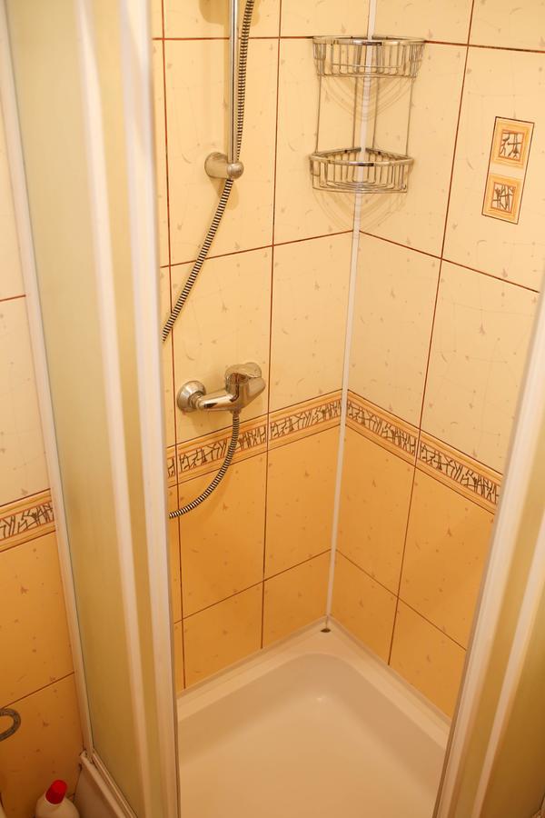 Apartment Near St. Elizabeth Church Lviv Extérieur photo